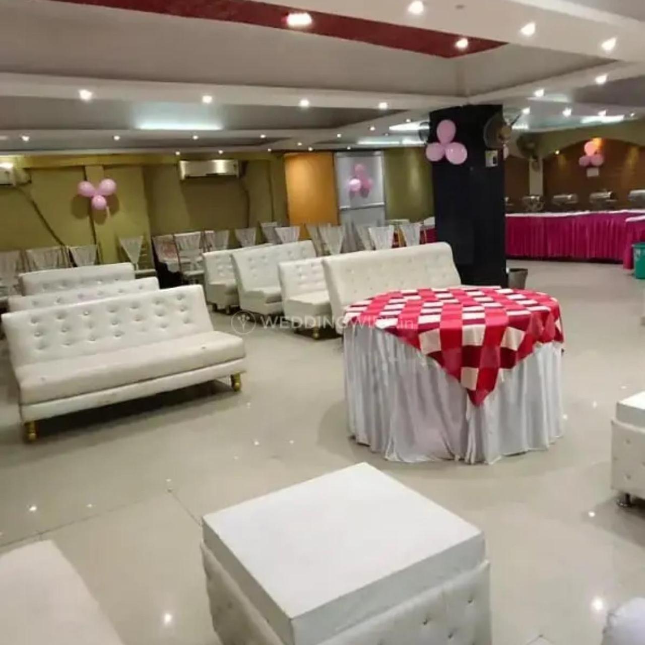 New Kumar Hotel & Banquet Lucknow Buitenkant foto