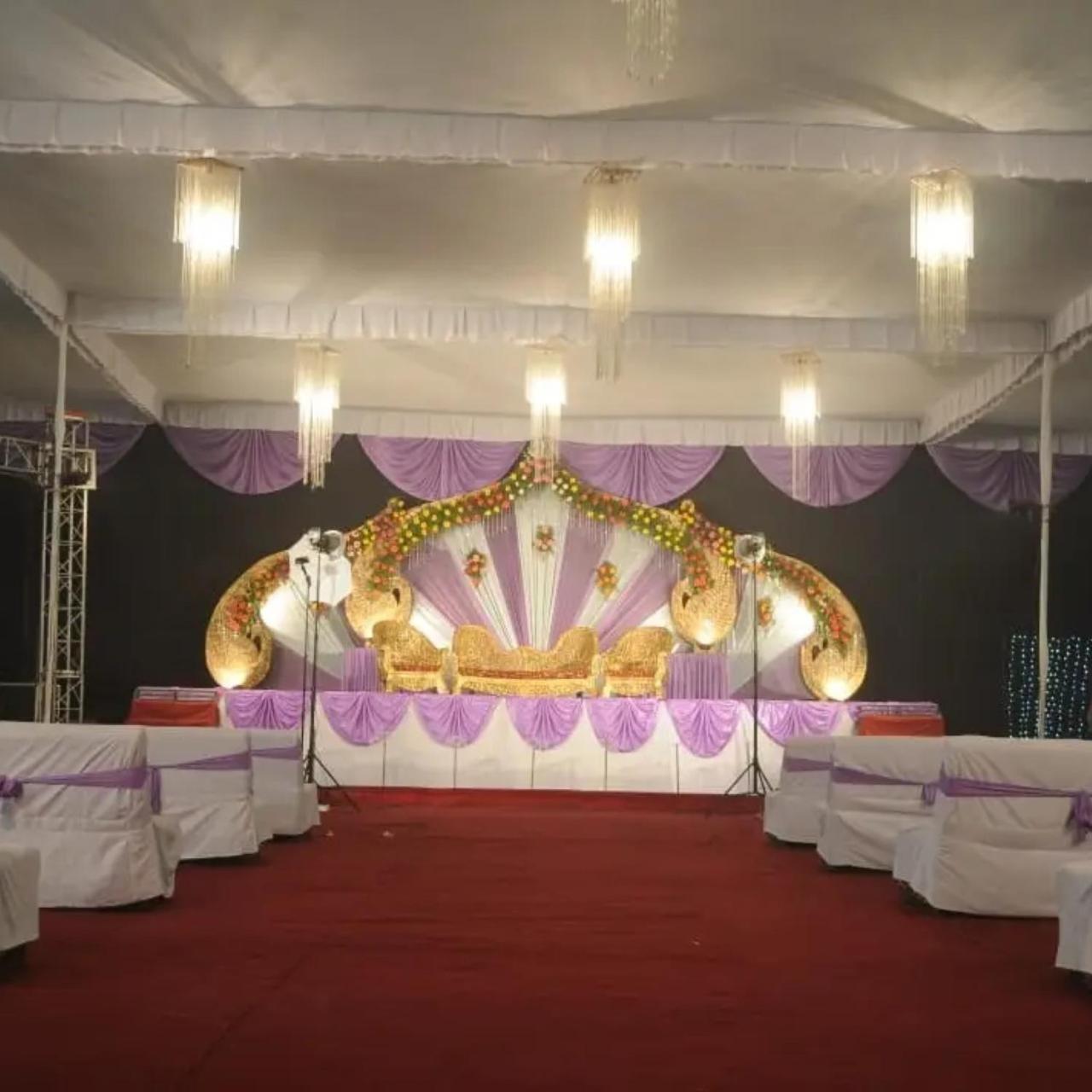 New Kumar Hotel & Banquet Lucknow Buitenkant foto