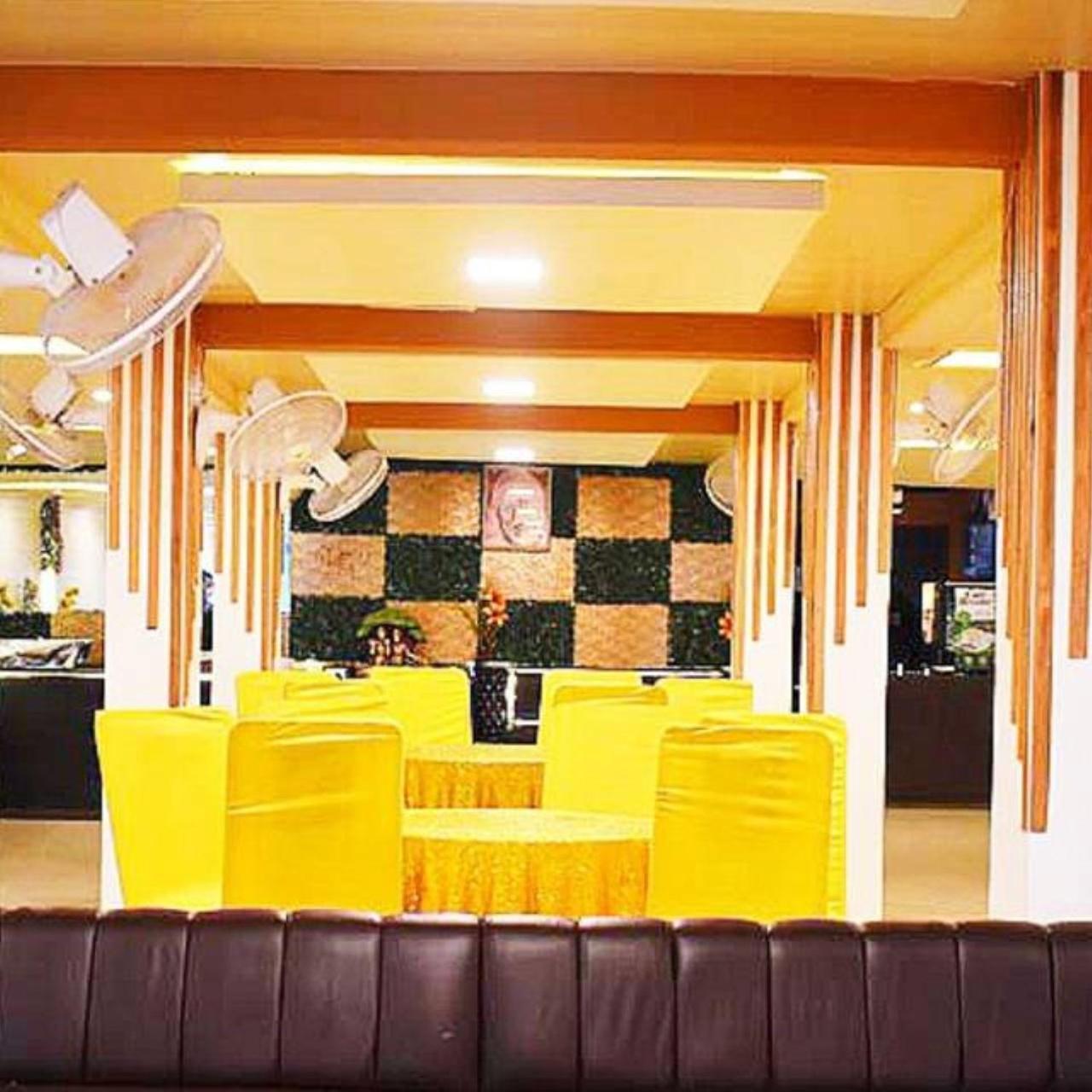 New Kumar Hotel & Banquet Lucknow Buitenkant foto